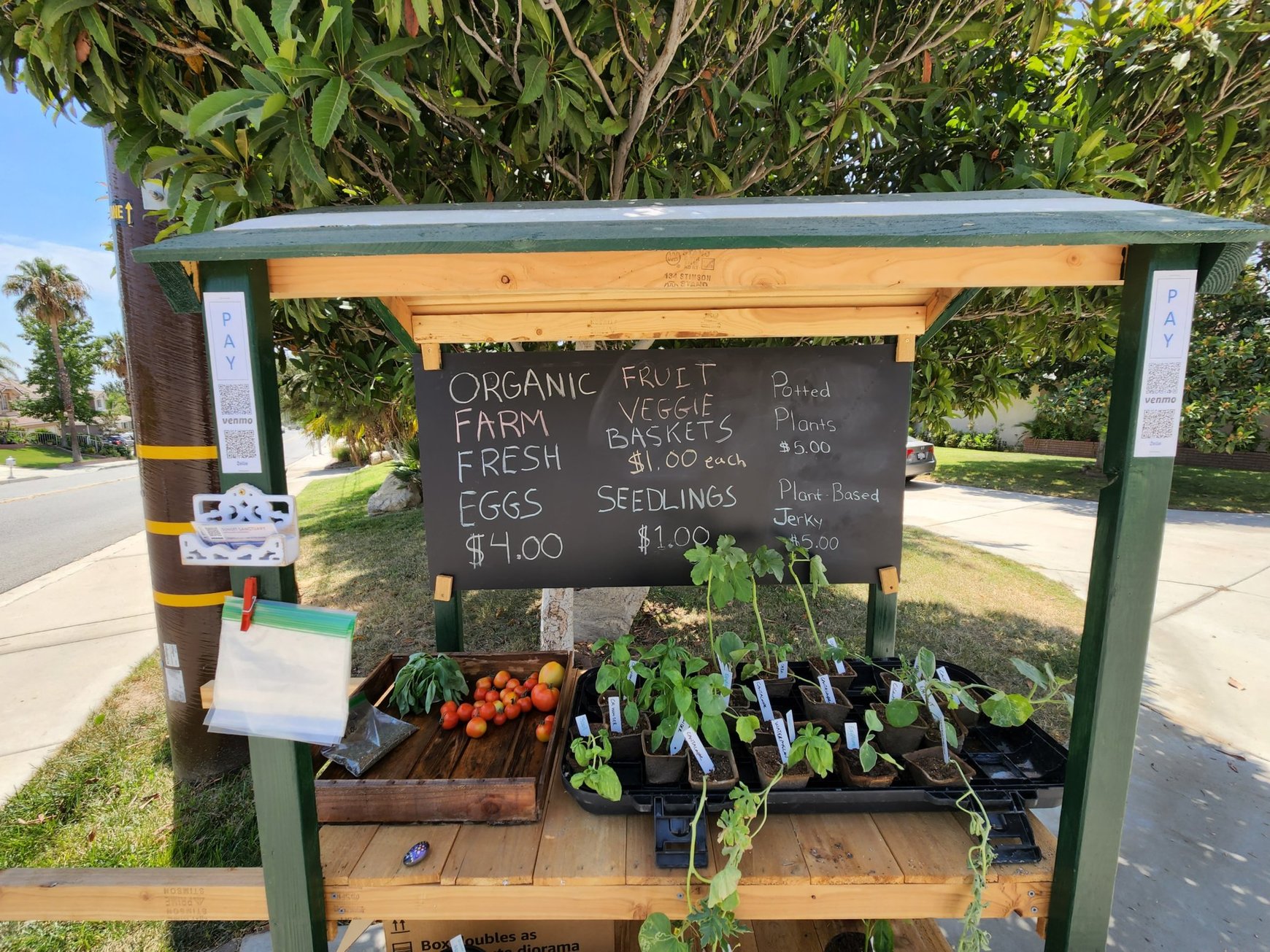 https://sunsetsanctuary.farm/stands/1/photos/photo11.jpg