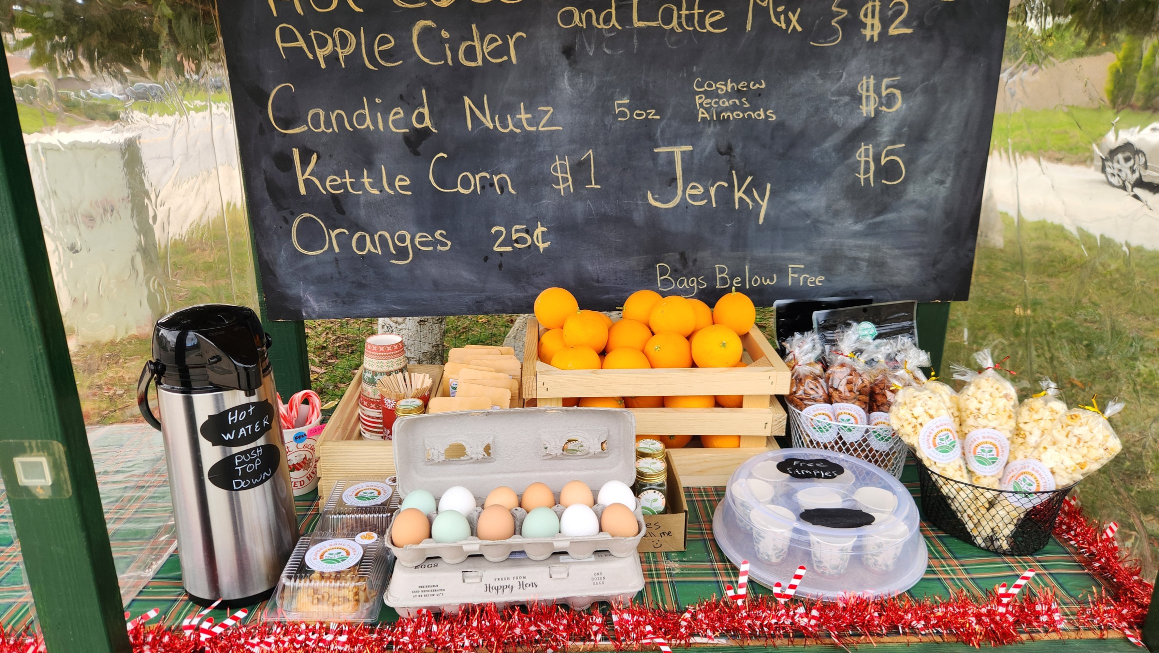 https://sunsetsanctuary.farm/stands/1/photos/photo8.jpg